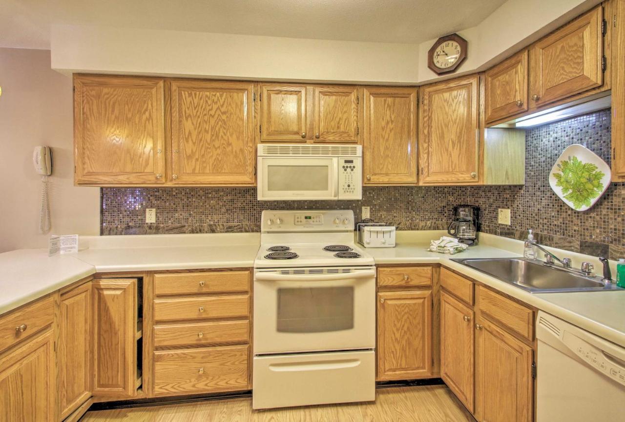 Lincoln Resort Condo With Pool Access - Near Hiking! Esterno foto